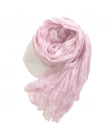 Sciarpa rosa in seta tinta con colori naturali, produzione artigianale.