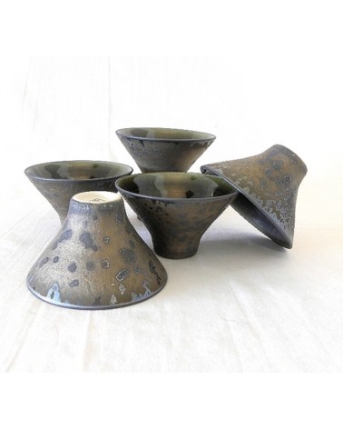 Set cinque ciotole in ceramica, provenienza Giappone.