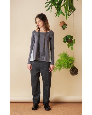 Maglia grigia in jersey di cotone con fianchi e bordino a contrasto, TG L. Articolo di sartoria